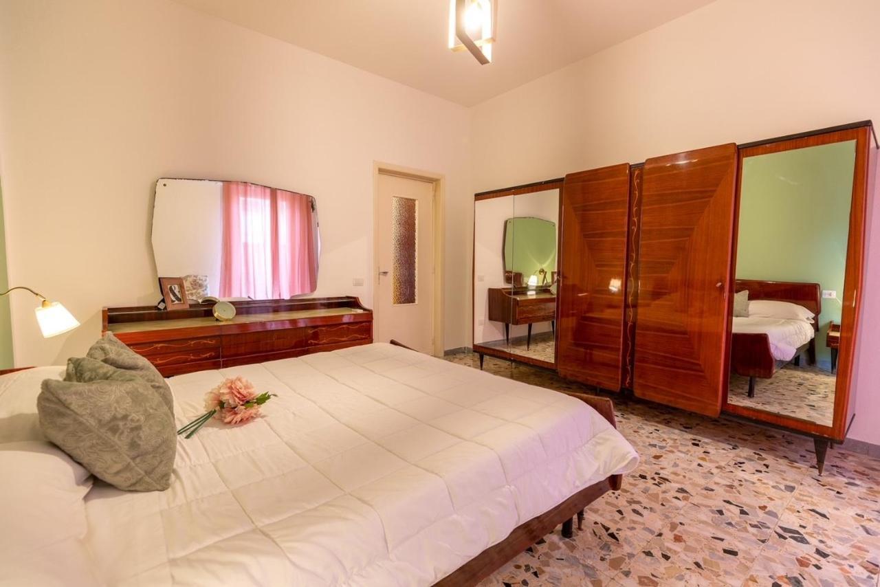 Siviglia 38 Apartment ออลเบีย ภายนอก รูปภาพ